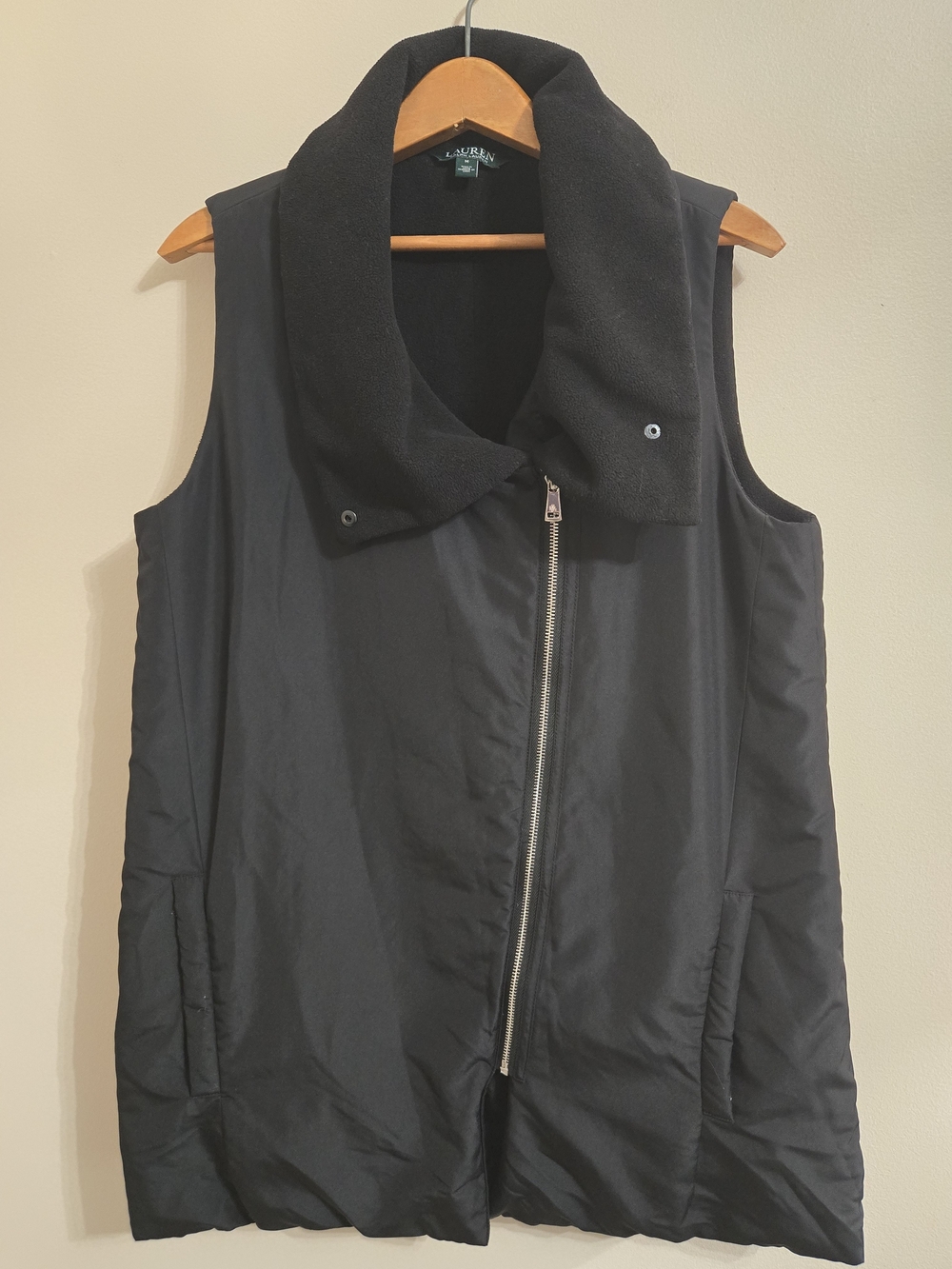 LAUREN Ralph Lauren Women's Med Long - Black Vest - Angled Zipper- MSRP‎ $160